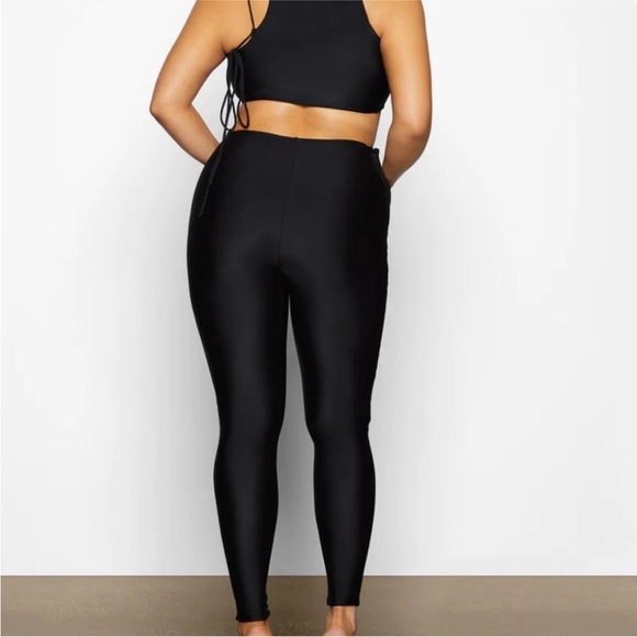NWT Skims Lace Up Onyx Leggings - Picture 3 of 8